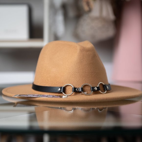 Boohoo Accessories - NWT Boohoo Camel Fedora Felt Hat